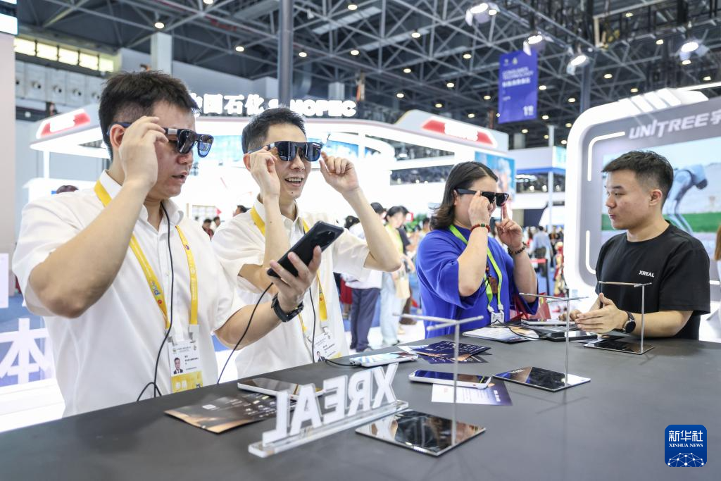 第六届消博会:AI绘就消费新图景