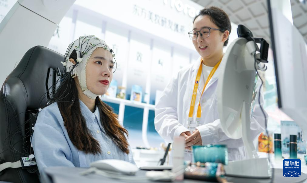 第六届消博会:AI绘就消费新图景
