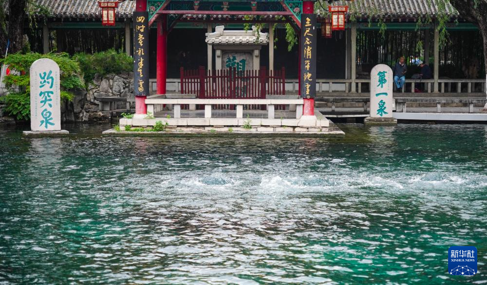 济南:千泉竞涌“超长待机”