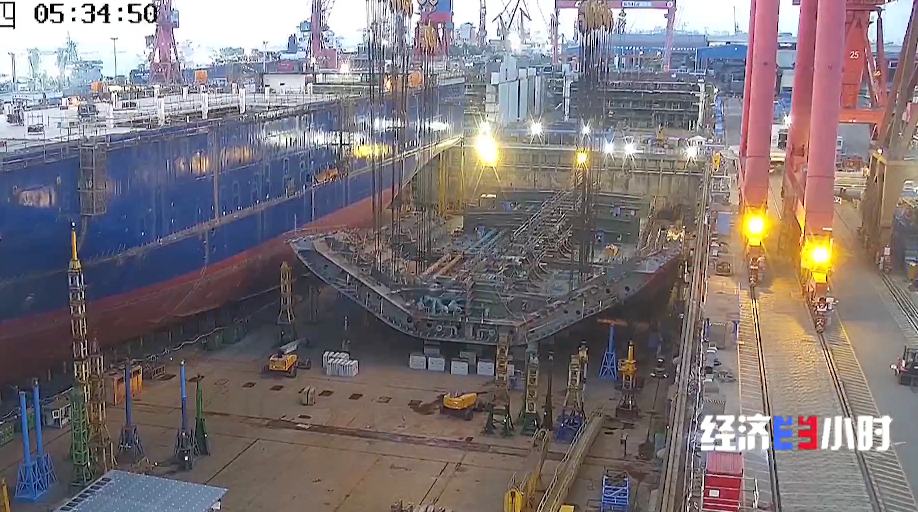 “海上巨无霸”排队出海 我国造船业领跑全球市场