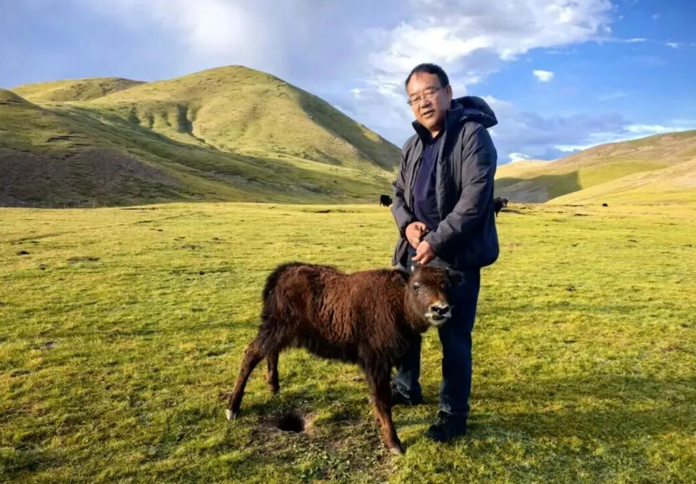 最美科技工作者丨宋仁德:坚守高原四十载的“牛博士”