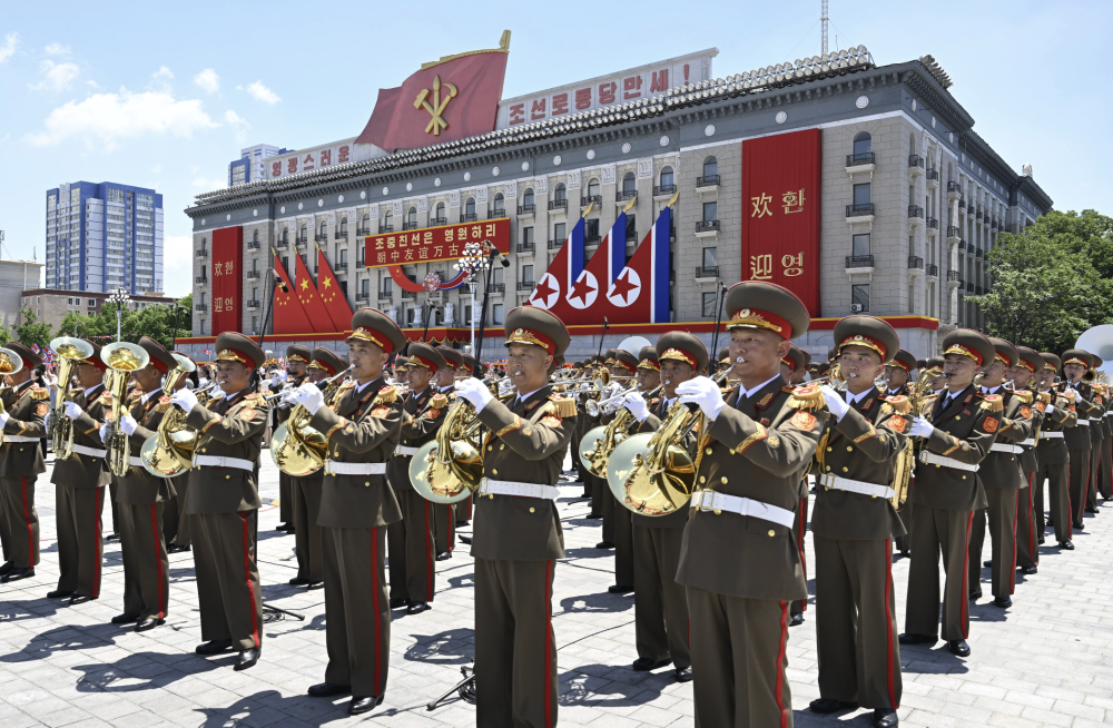 高清大图｜习近平访问朝鲜 朝方举行盛大欢迎仪式