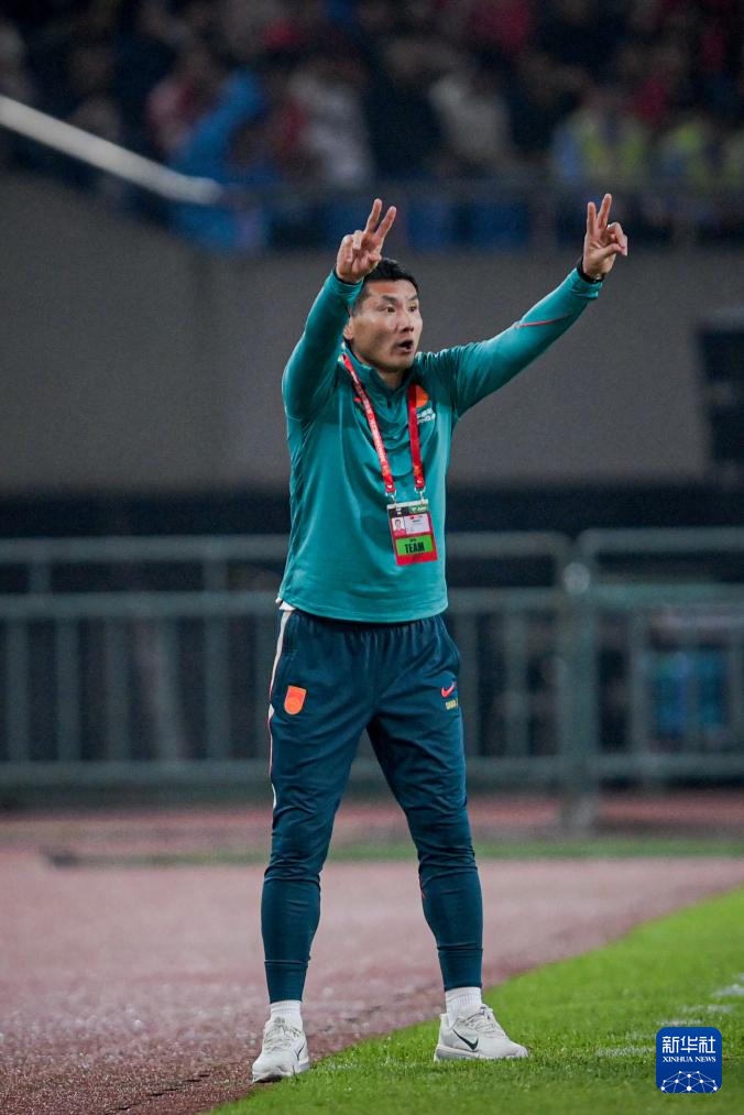 足球——国际邀请赛:中国队平泰国队
