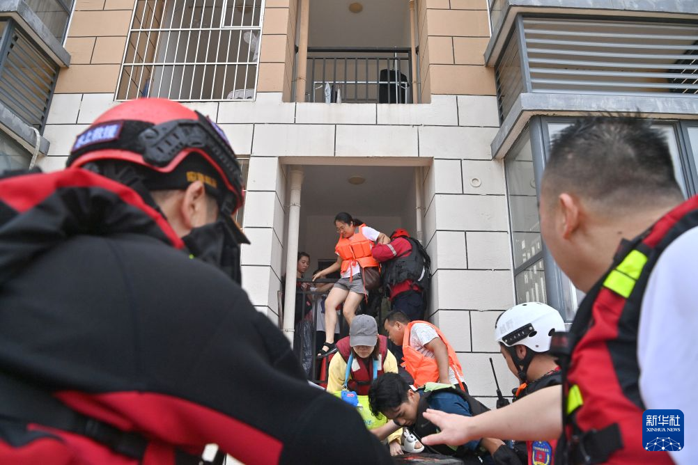 广西贵港:全力转移师生