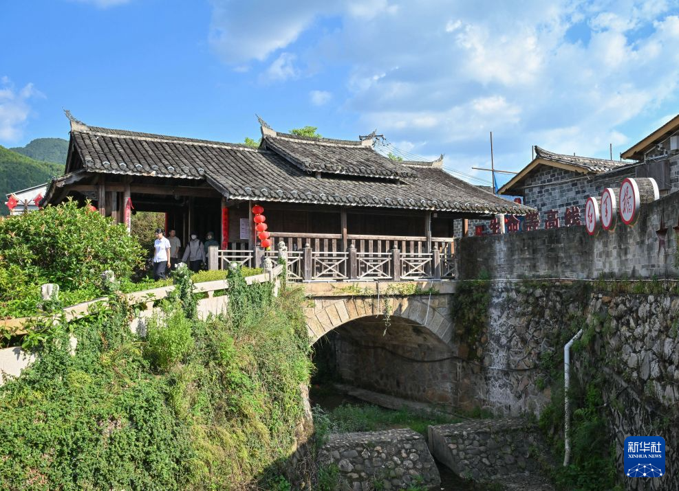 福建长汀中复村:红色热土绘新卷