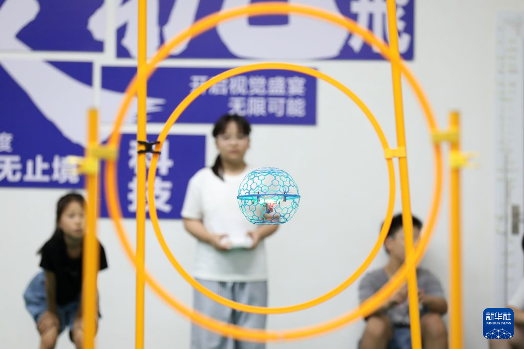 关怀——为学生打造多彩暑期生活