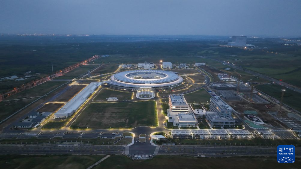 新一代同步辐射光源直线加速器成功出束