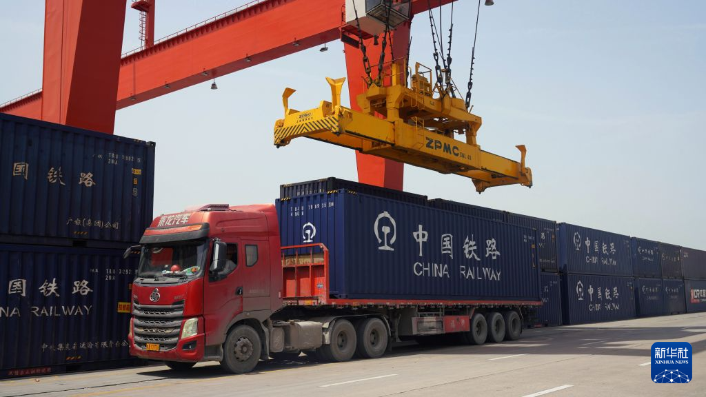 西部陆海新通道助力中国—东盟互联互通