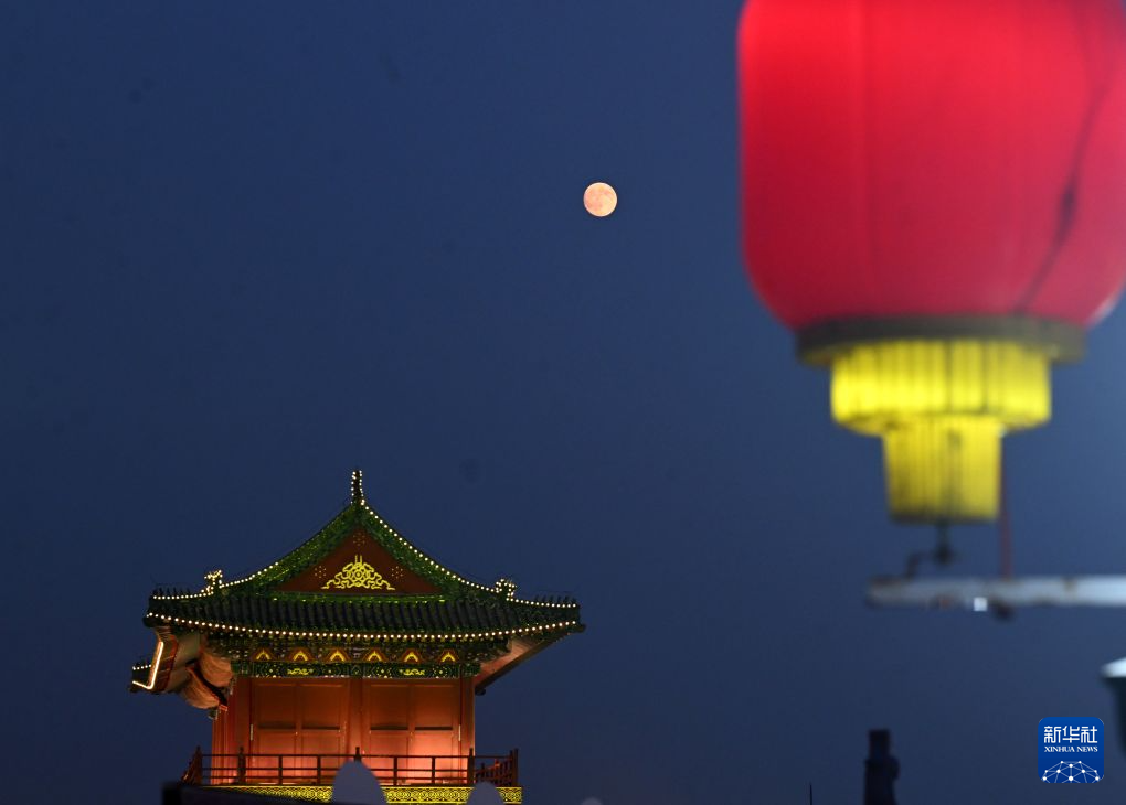 诗意中国丨一轮秋影转金波
