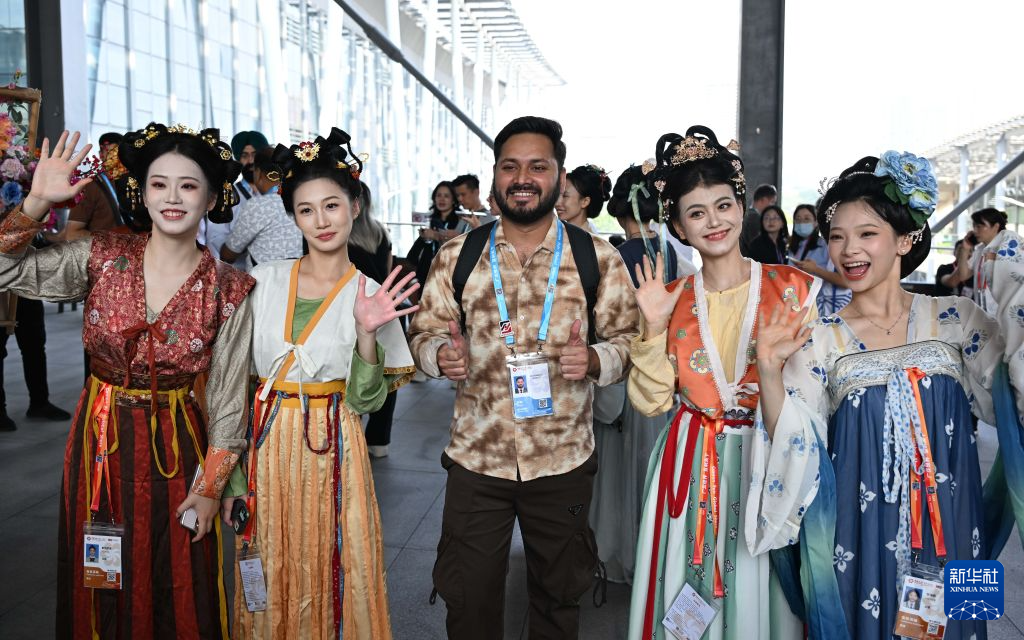 第140届广交会开展 吸引境外采购商约34万名