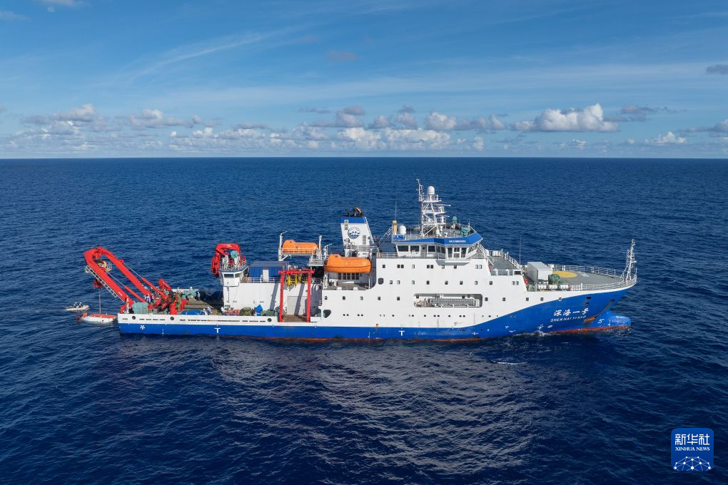 “蛟龙”号实现迭代升级 顺利完成7000米级海试